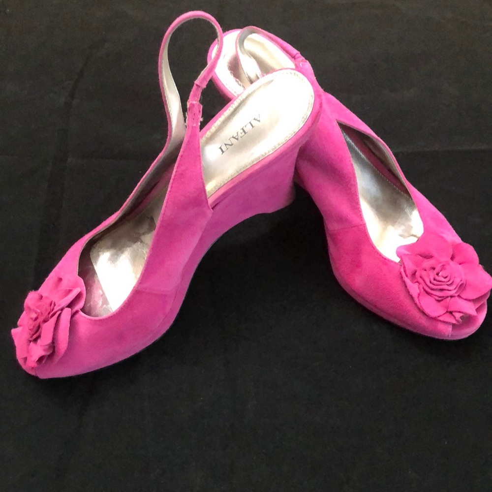 Alfani Suede Hot Pink Peep Toe Wedge Slingback Shoes Sz 9.5 M Flower